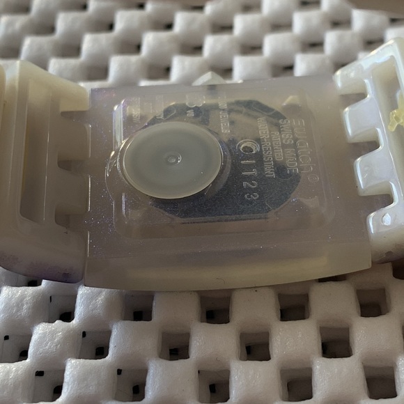 Swatch Watch - SUBW112B - LADY VIOLET - Picture 5 of 8